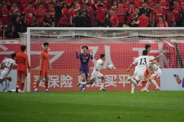 b体育下载-半支朝鲜国家队逼出安东绝招 U23国足：此役有价值